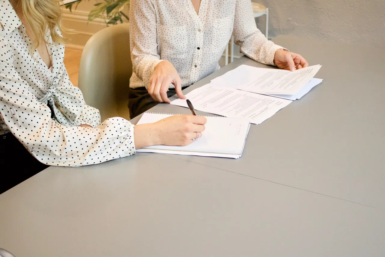 Mulheres no mercado imobiliário: algumas profissões com forte presença feminina