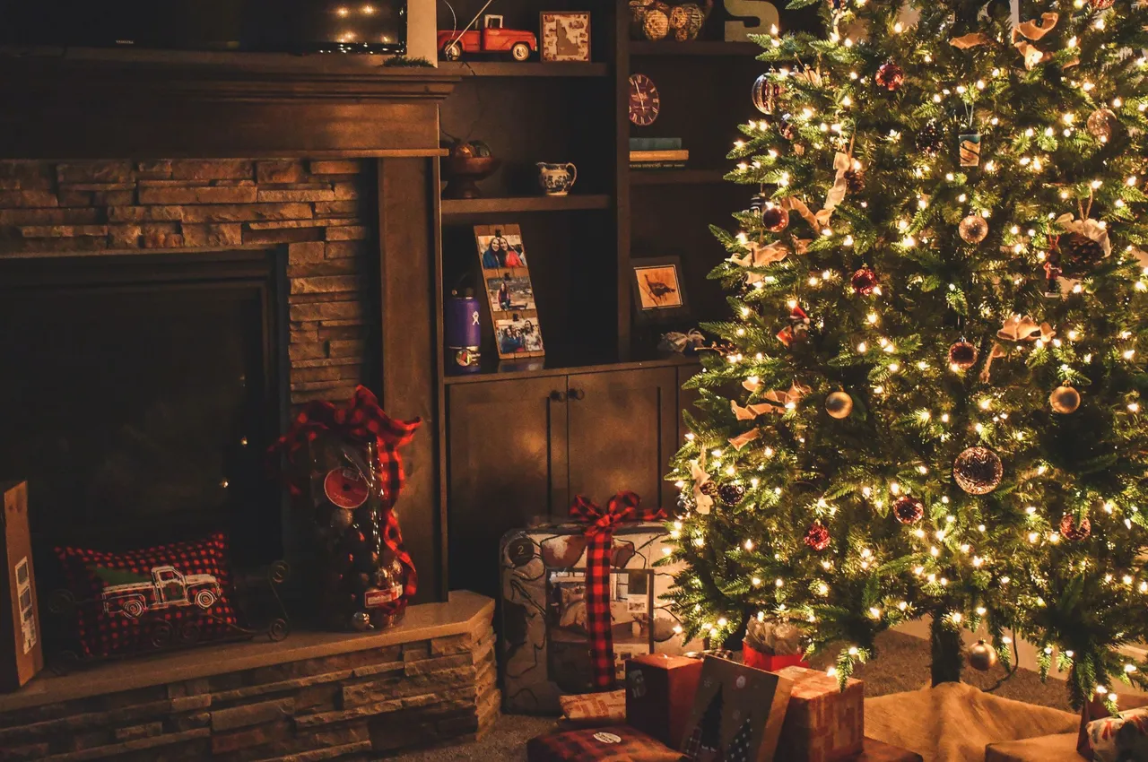 Residências de Luxo e Sua Iluminação: Suas Festas de Fim de Ano com Muito Mais Encanto